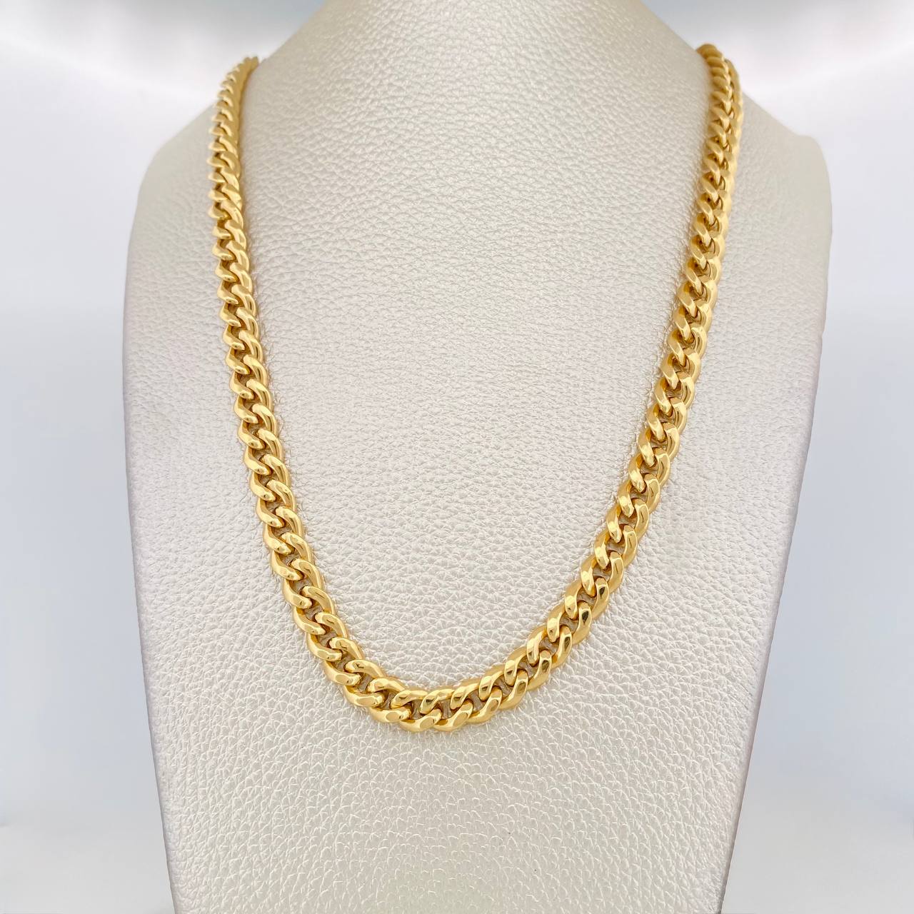 Cadena Cubana 14.05g / 60cm / 6.8mm Oro Amarillo 18K