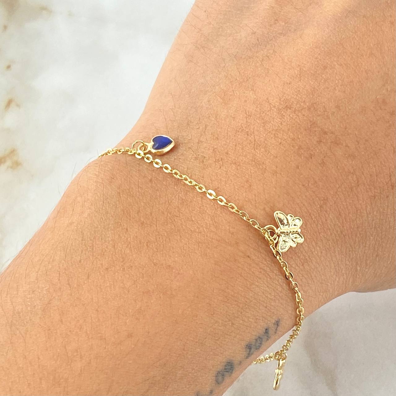Pulso Aro Seguido Dijes 2gr / 18cm / Oro 18K