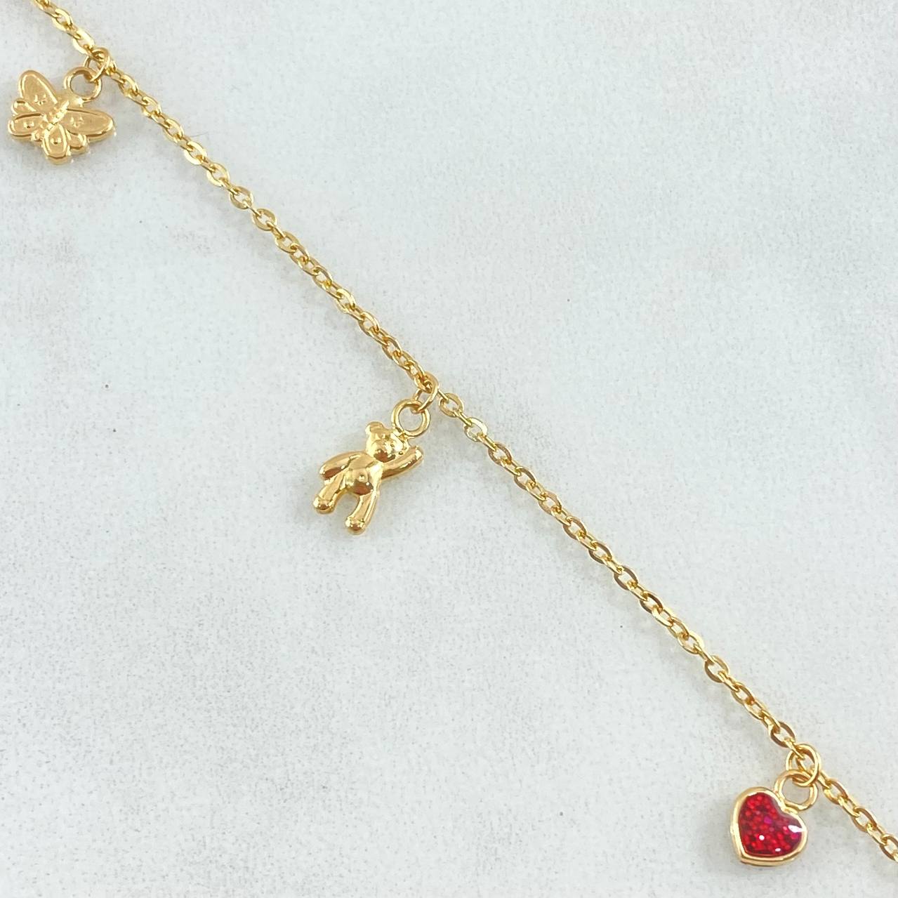 Pulso Aro Seguido Dijes 2.15gr / 18cm / Oro 18K
