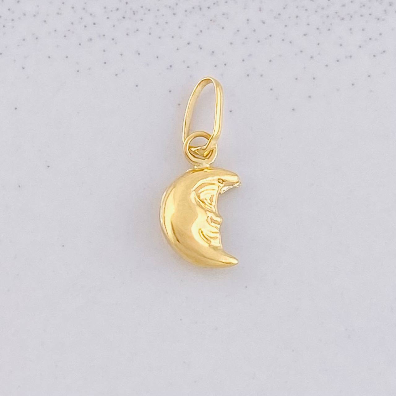 Dije Media Luna 0.3g / 1.5cm Oro Amarillo 18K