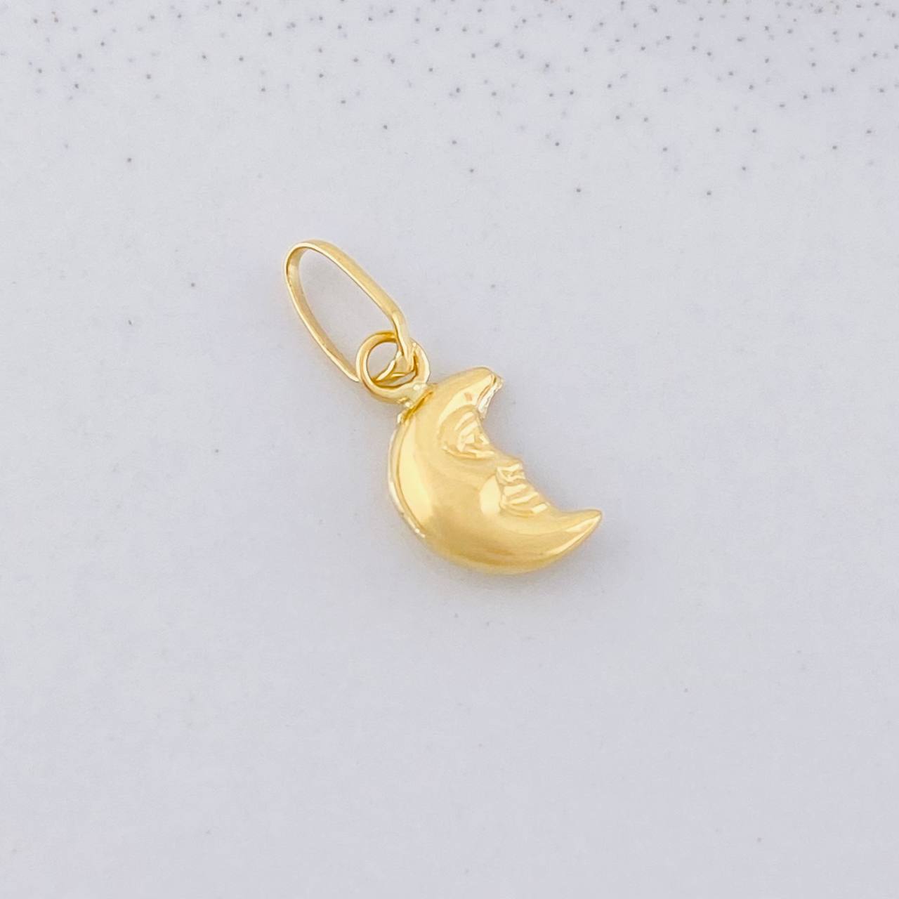 Dije Media Luna 0.3g / 1.5cm Oro Amarillo 18K