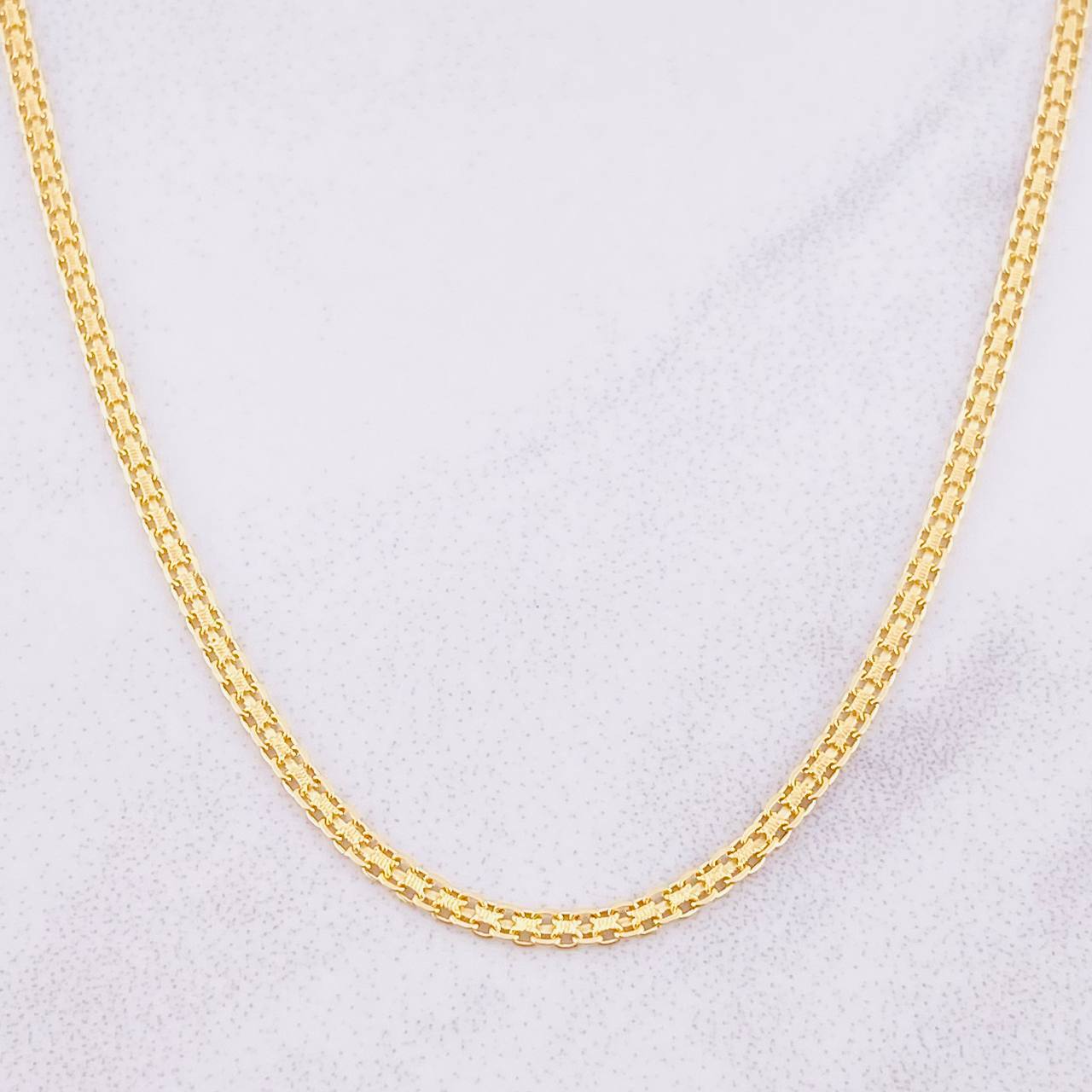 Cadena China 5.5g / 60cm / 2.1mm Oro Amarillo 18K