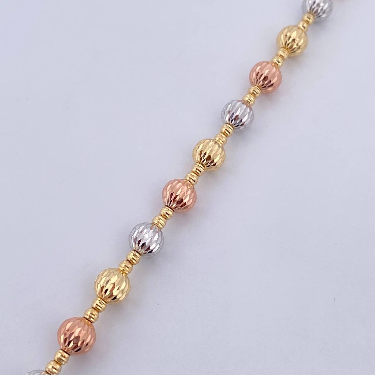 Pulso Tipo Militar 6.7gr / 19.1cm / 5.7mm Bolas Diamantadas Tres Oros +3 18K &