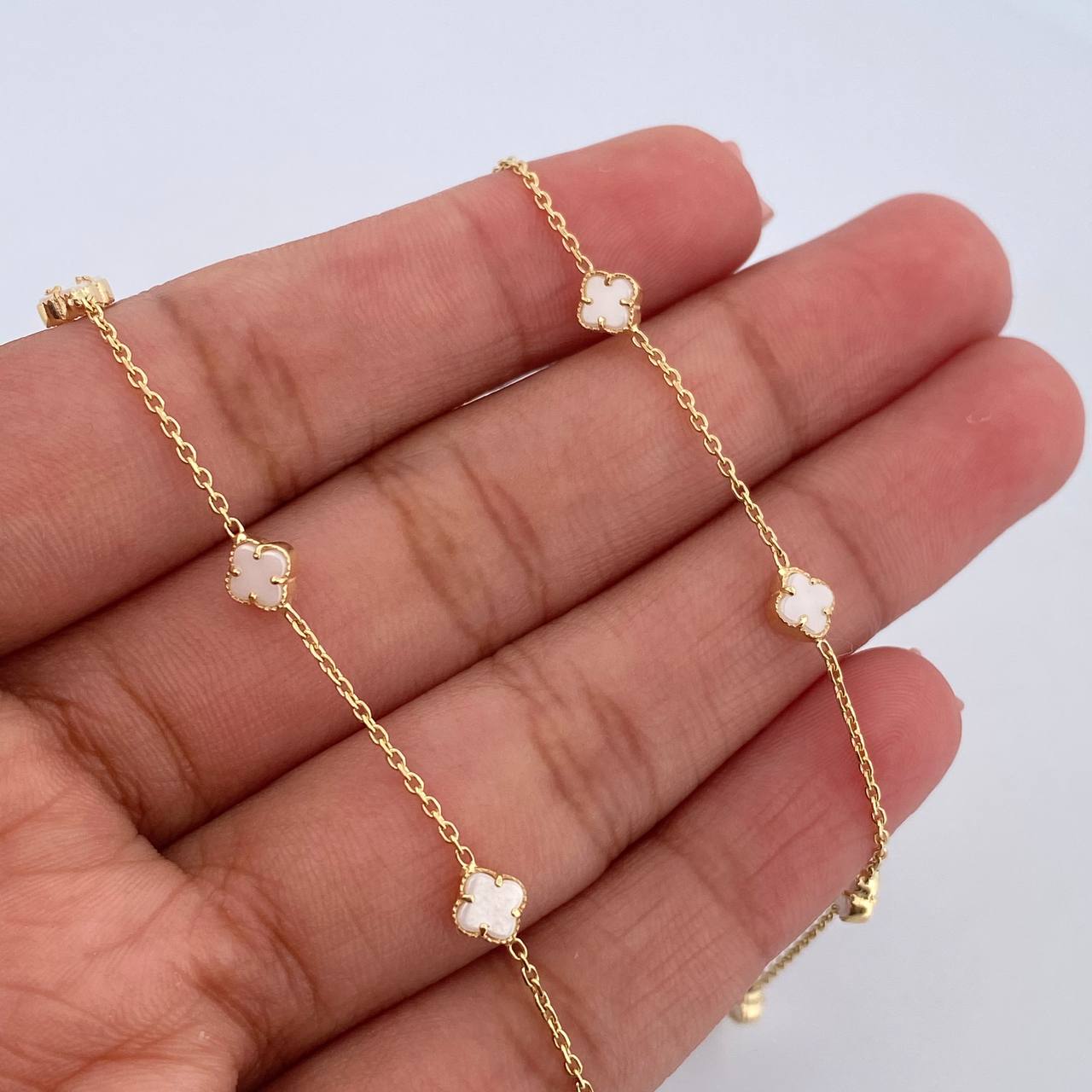 Cadena Aro Seguido Trebol 5.15gr / 45.6cm / 0.9mm Nacar Blanco Oro Amarillo +4 18K &