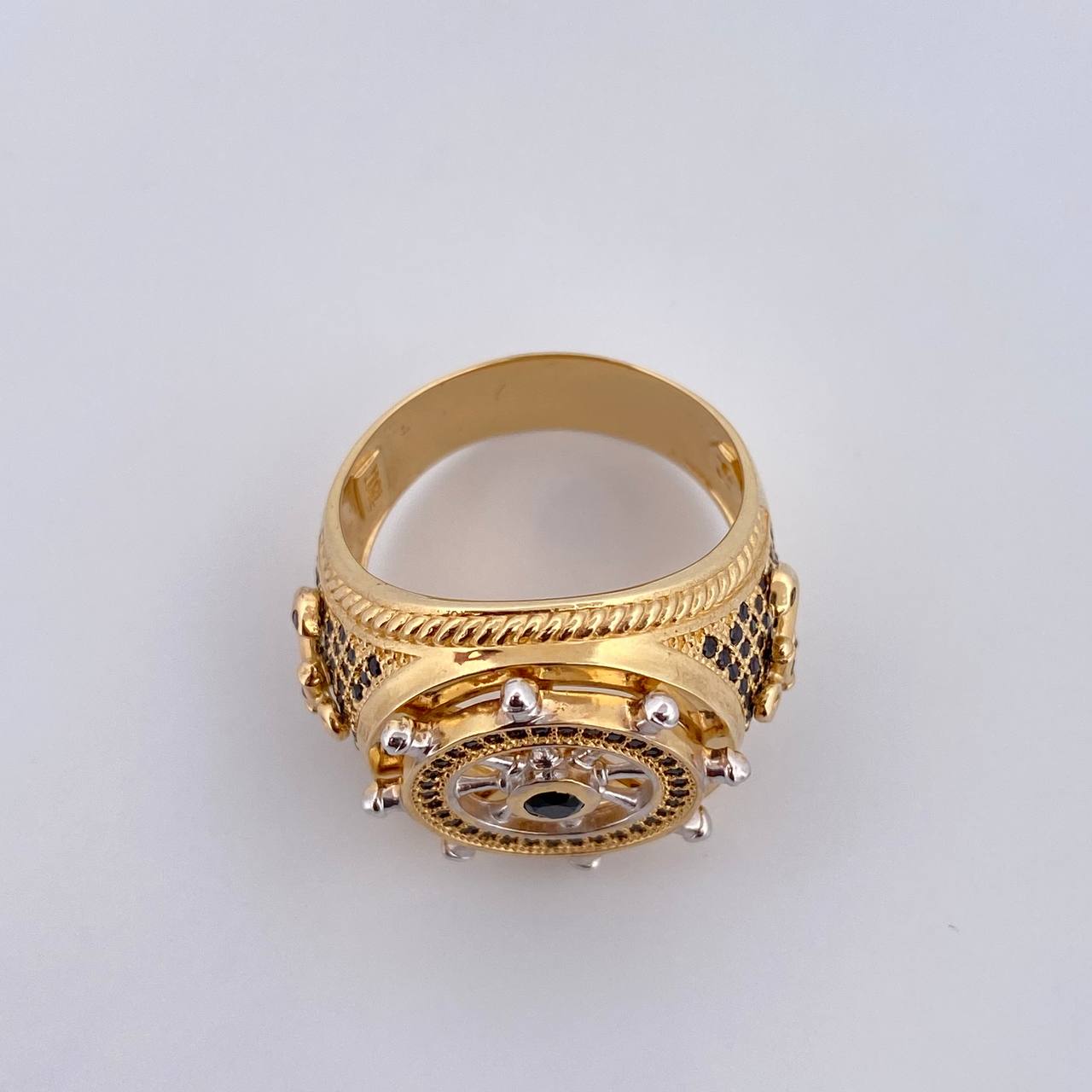 Anillo Timon Ancla 13.15gr / T8 3/4 / Circones Negros  Dos Oros Amarillo Blanco 18K $