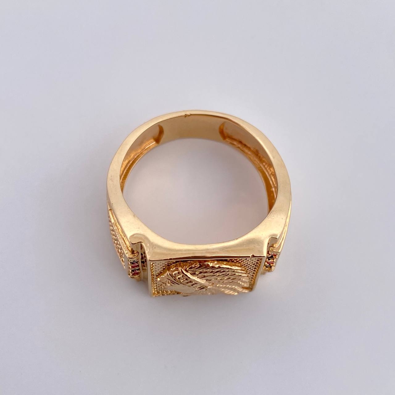 Anillo Indio 10.45gr / T10 1/2 / Circones Negros Fucsias Oro Amarillo 18K $