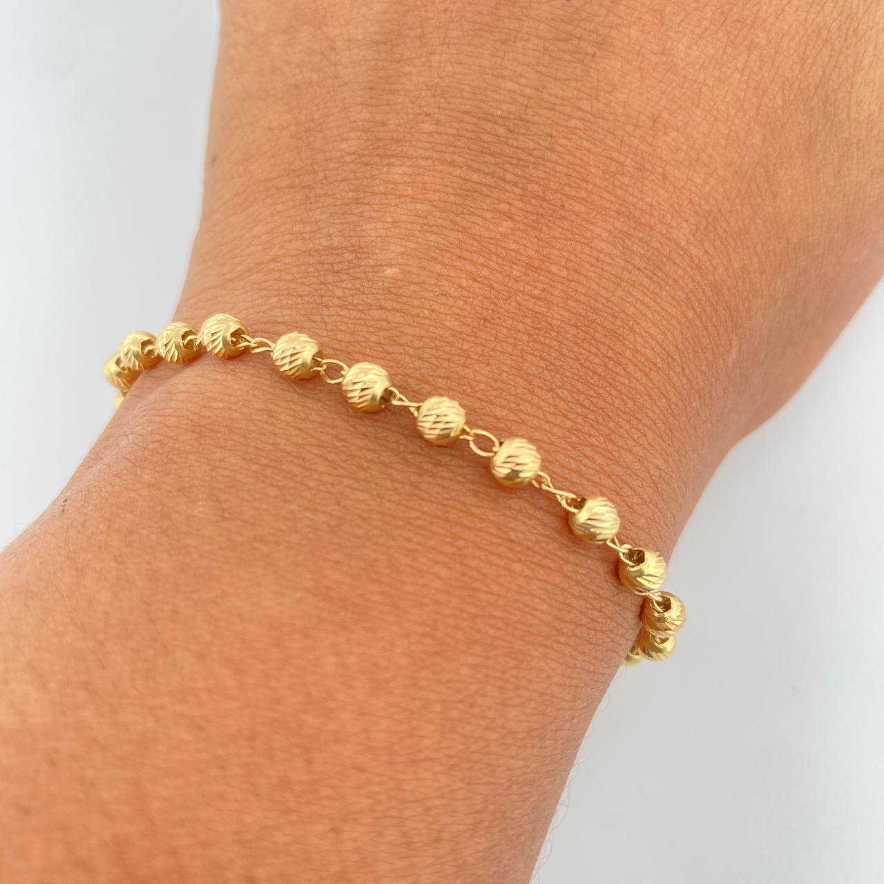 Pulso Tipo Militar 3.1gr / 19.2cm / 3.8mm Bolas Diamantadas Oro Amarillo 18K &