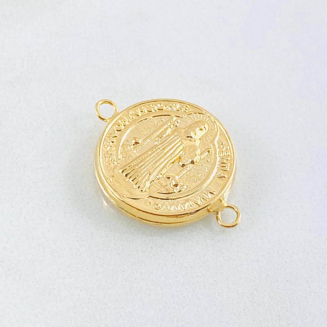 Herraje San Benito 1.35gr / 2.2cm / Oro Amarillo 18K