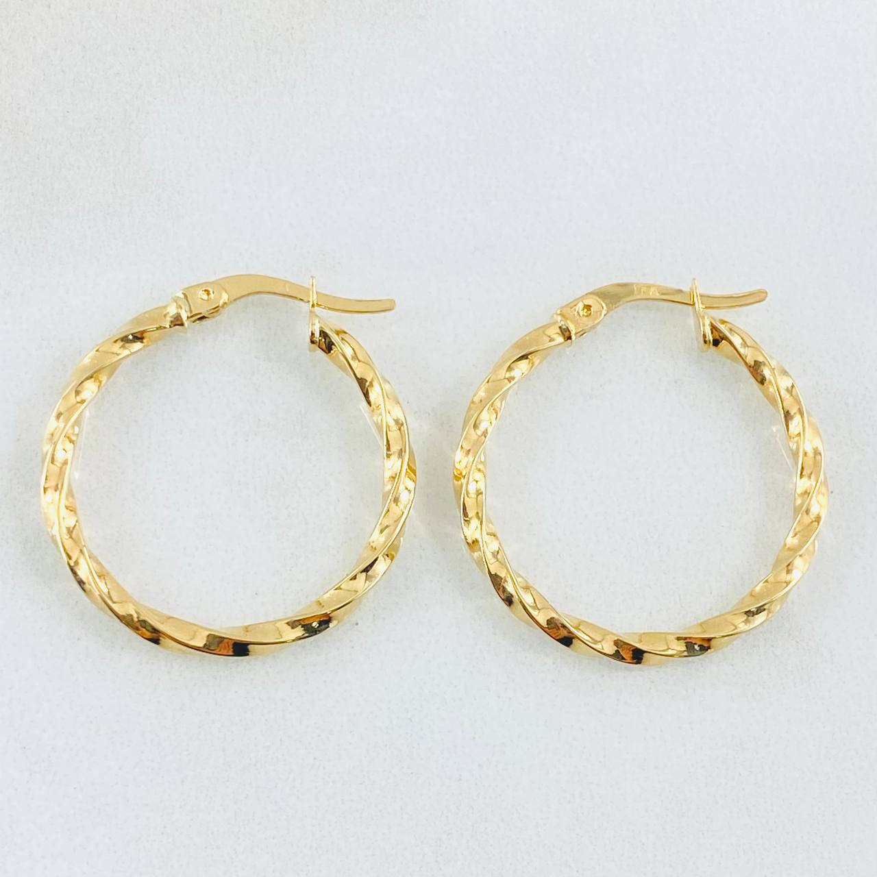 Candongas Yudi 1.7gr / 2.4cm-Oro Amarillo 18K