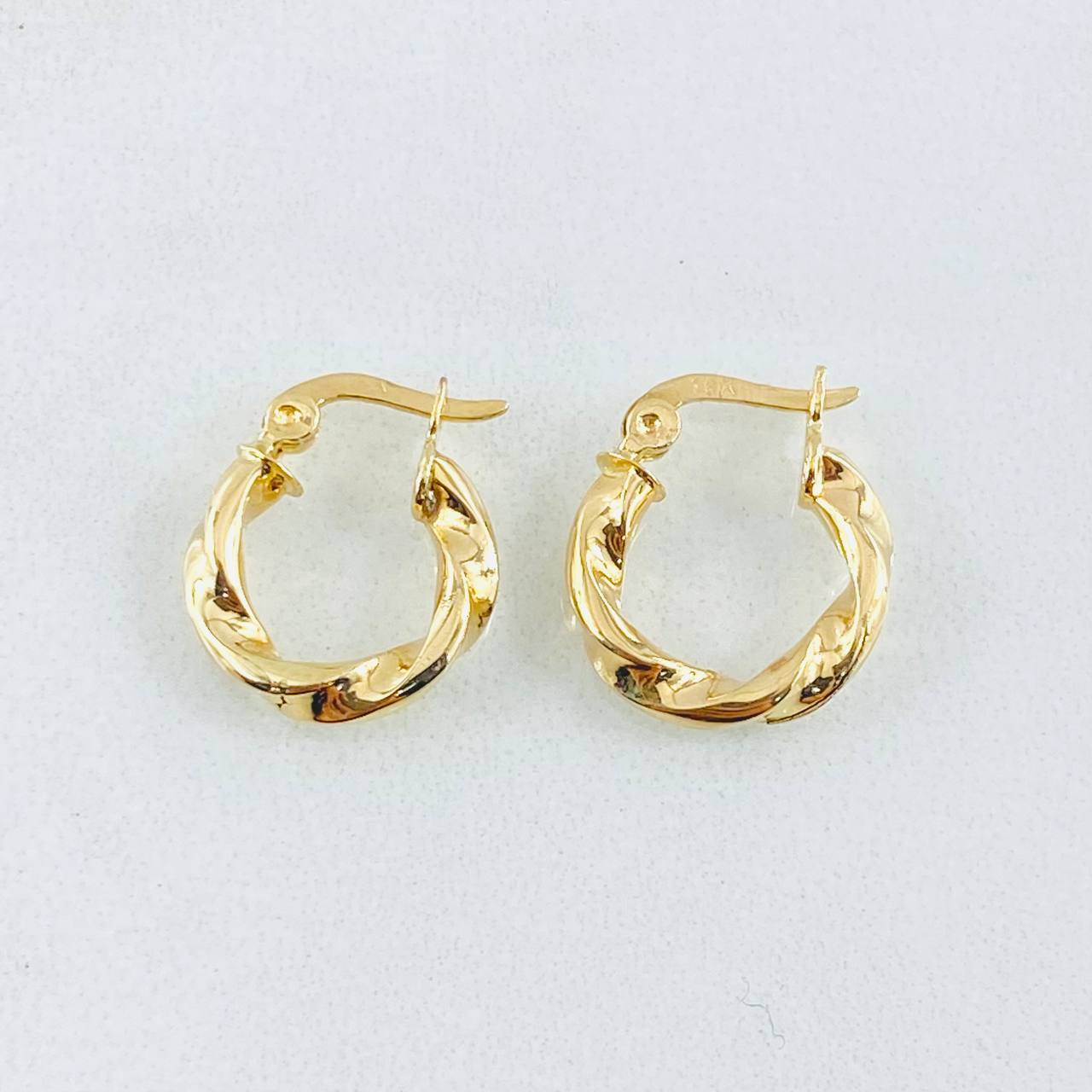 Candongas Kary 1.1gr / 1.3cm-Oro Amarillo 18K