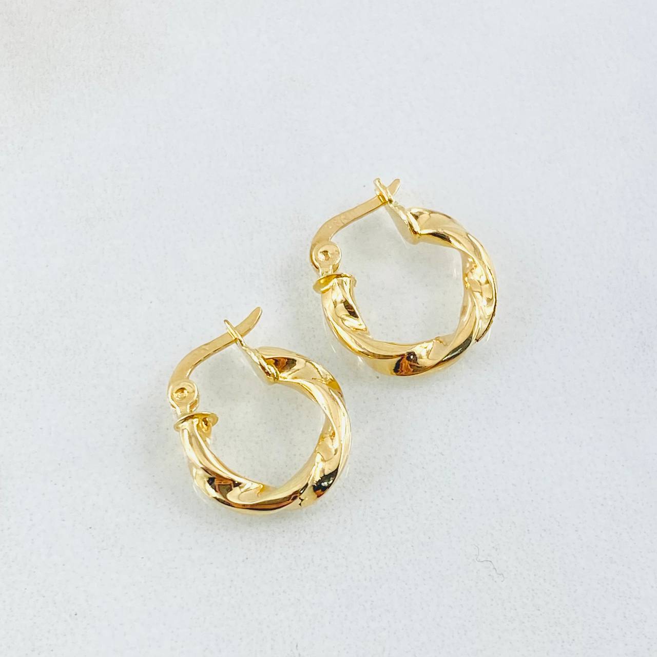 Candongas Kary 1.1gr / 1.3cm-Oro Amarillo 18K