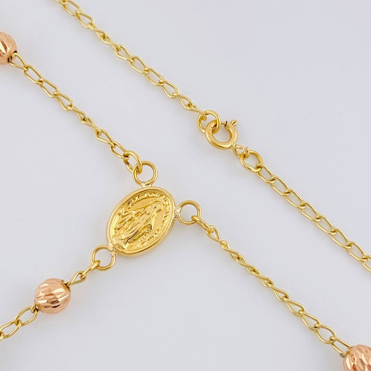 Rosario Virgen Milagrosa 7.6 g / 51.8 cm / 4 mm Tres Oros 18K