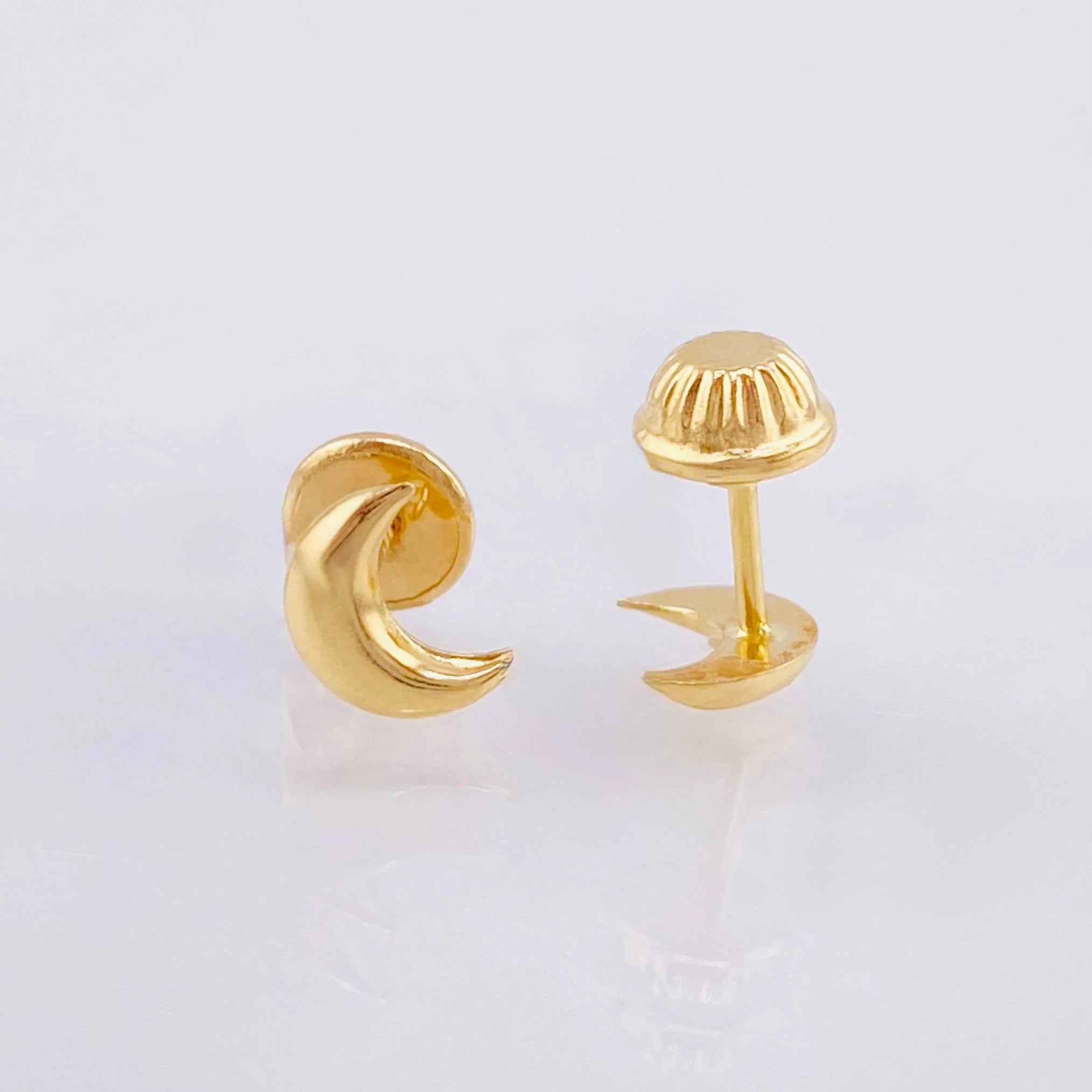 Topos Luna 0.45 g / 6.7 mm Oro Amarillo 18K