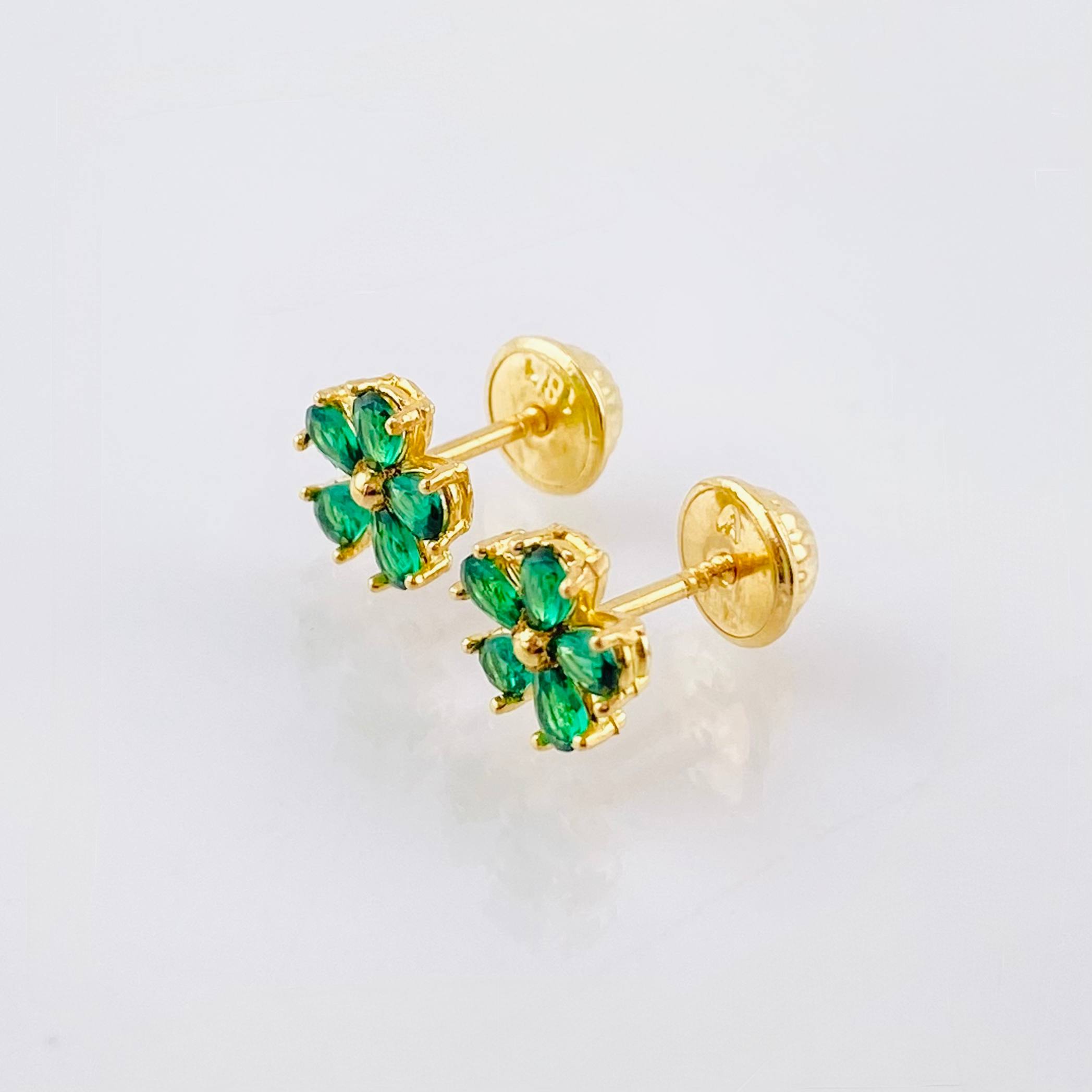 Topos Flor 5 Pétalos 1.1gr / 7mm Oro Amarillo 18K ©
