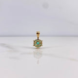 Dije Flor Driada 0.7gr / 1.3cm / Esmeraldas 32pts Oro Amarillo 18K &