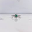 Anillo Solitario 2.9gr / T5 3/4 / Esmeralda 17pts Diamantes 13pts Oro Blanco 18K (Joya) &