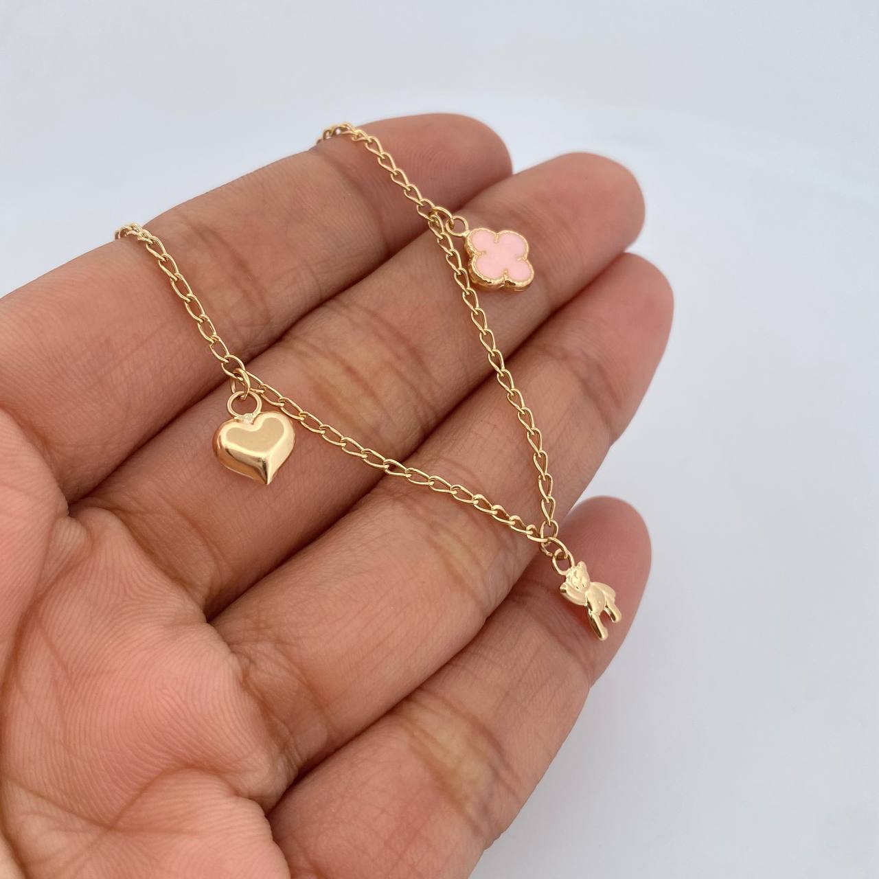 Pulso Espiga  2.7gr / 18.5cm / 1.4mm Dijes Corazones Oso Treboles Oro Amarillo 18K $