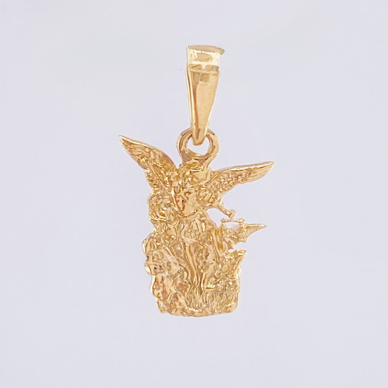 Dije San Miguel 0.8gr / 1.7cm / Oro Amarillo 18K