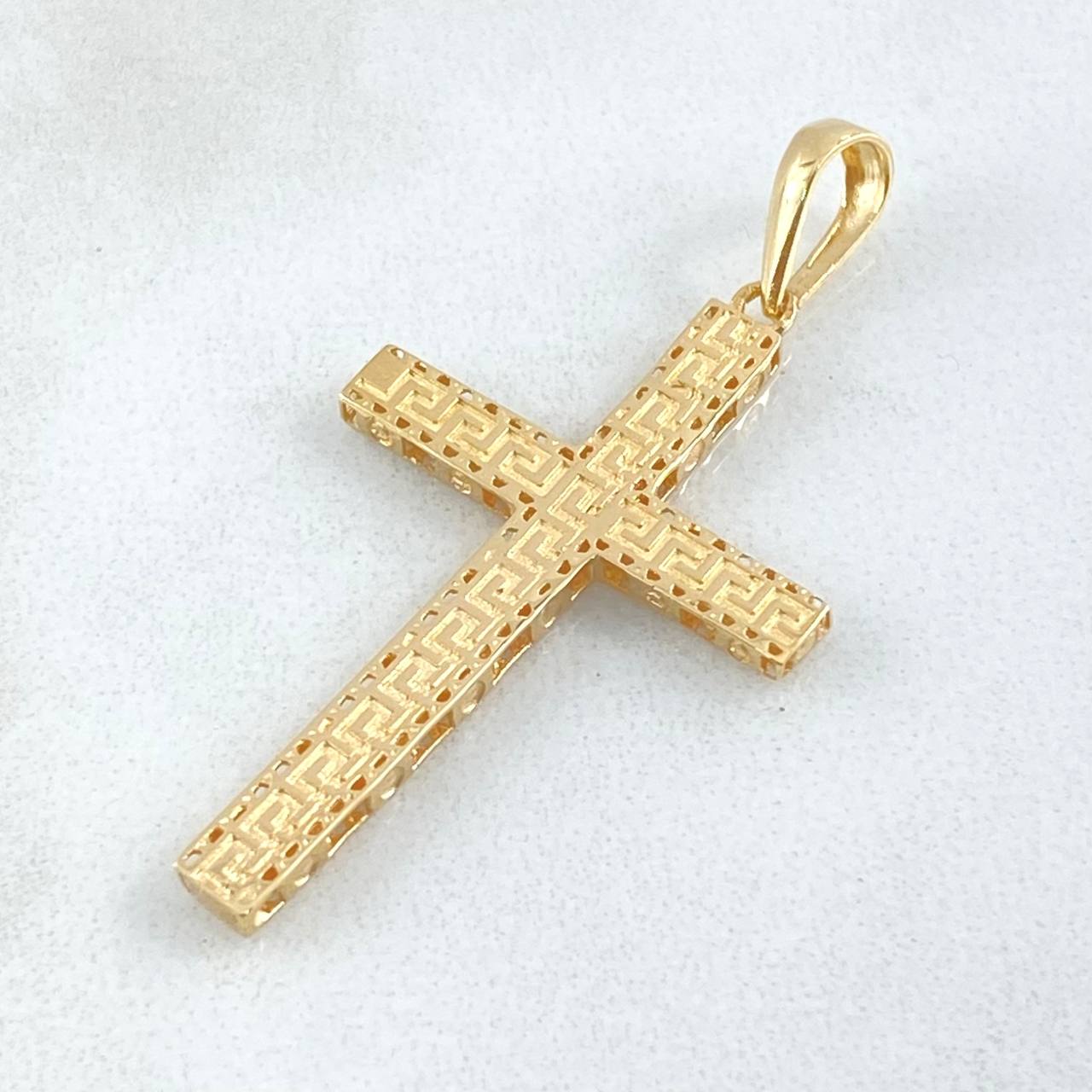 Dije Cruz Tribal 1.9gr / 4.1cm / Oro 18K ©