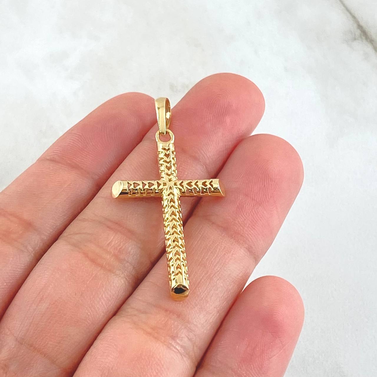 Dije Cruz Malla 2.05gr / 4cm / Oro 18K