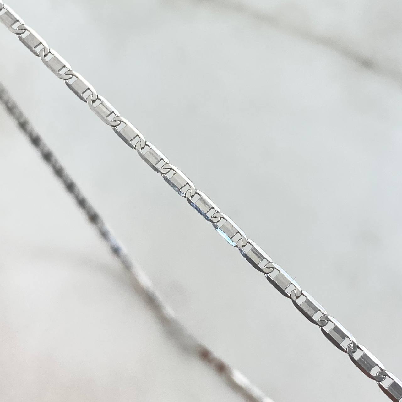 Cadena Plana 3.65gr / 50cm / 1.7mm Oro Blanco +3 18K *
