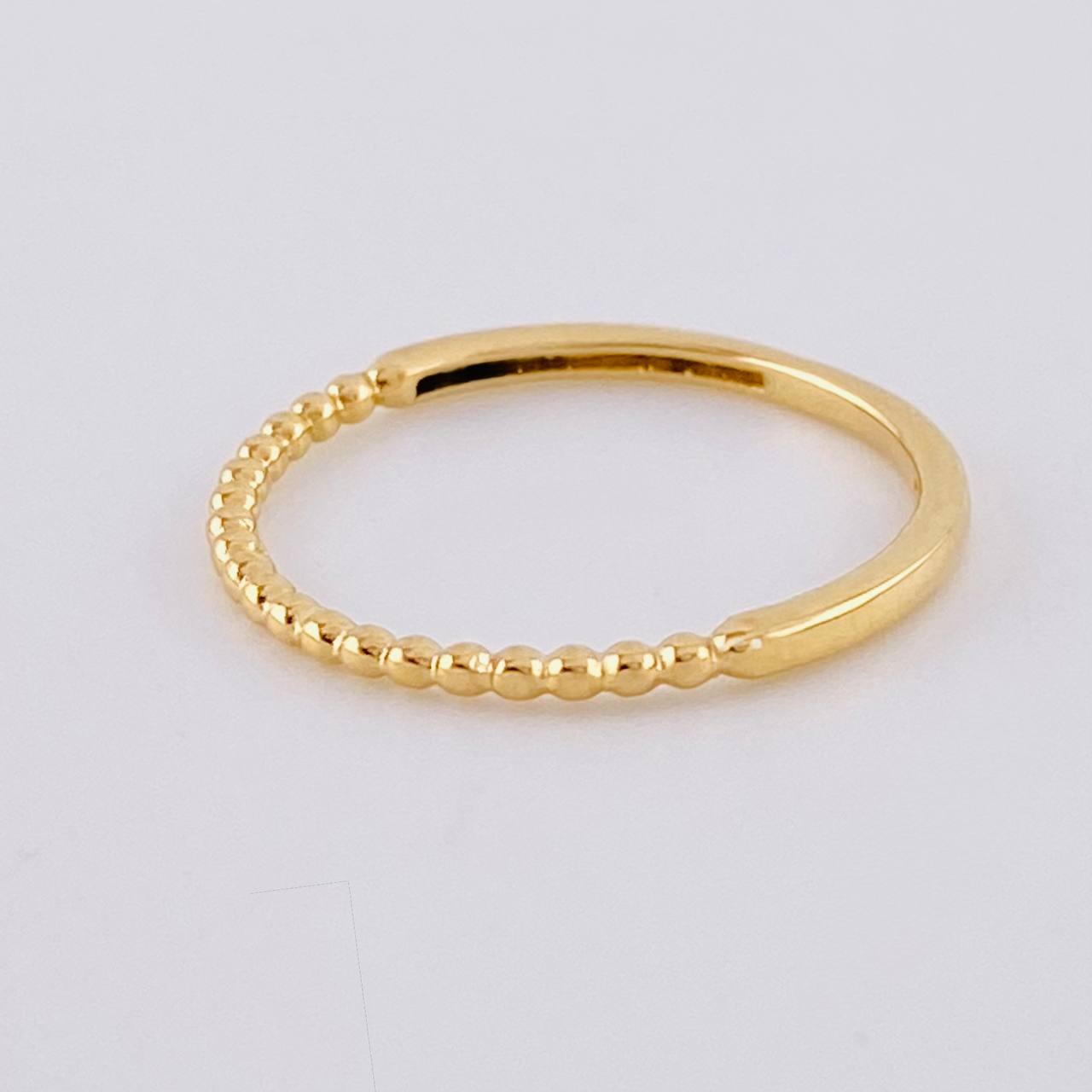 Anillo Burbujas Parciales 1.1 g / T6 3/4 Oro Amarillo 18K