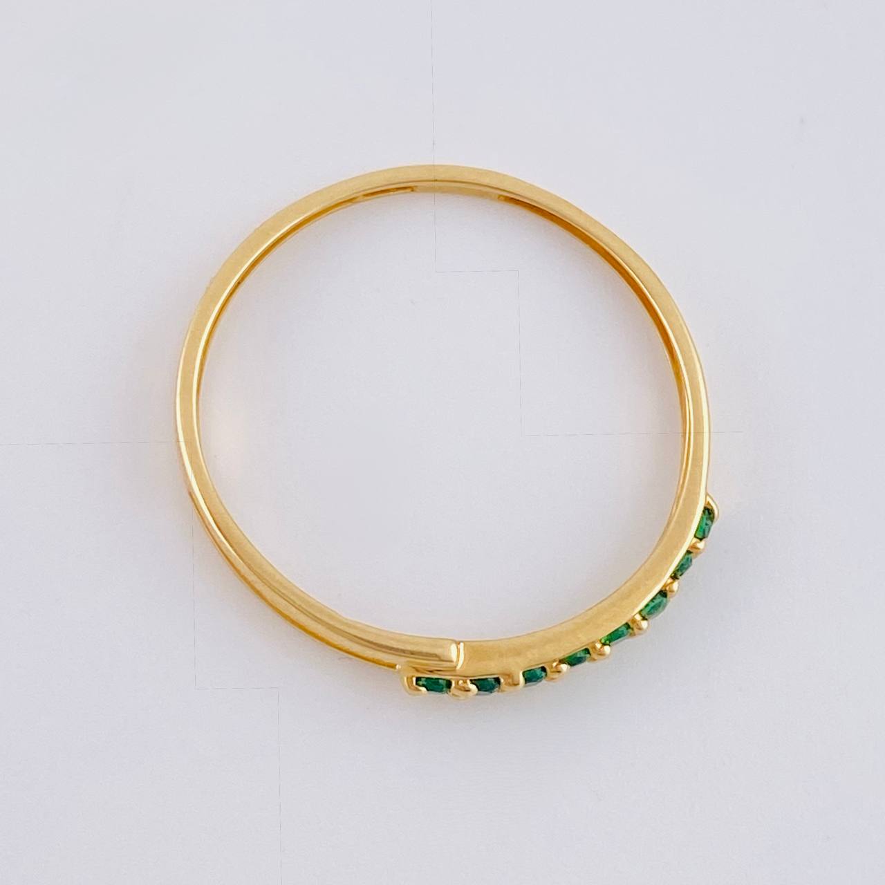 Anillo Carril Hueco 1.05 g / T7 1/2 Oro Amarillo 18K