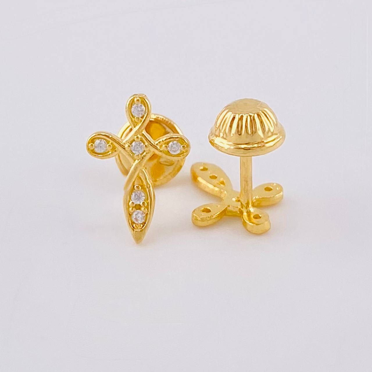 Topos Cruz Celta 0.95 g / 10 mm Oro Amarillo 18K