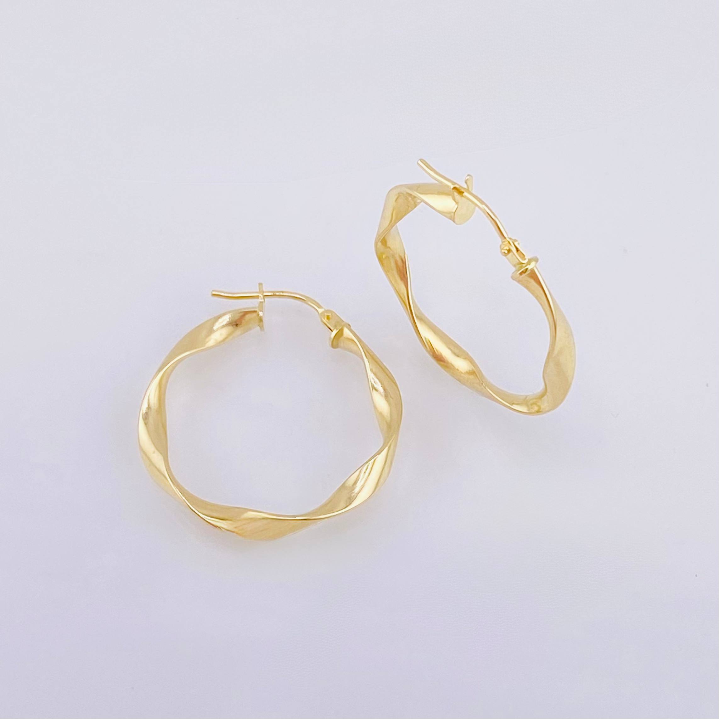 Candongas Bella 1.85gr / 2.8cm / Oro Amarillo 18K *
