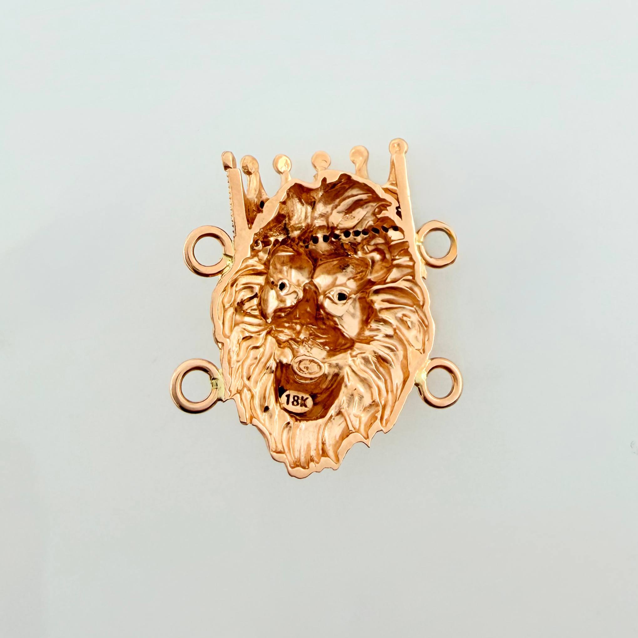 Herraje Leon Corona 8.45gr / 2.6cm / Dos Oros Blanco Rosa 18K