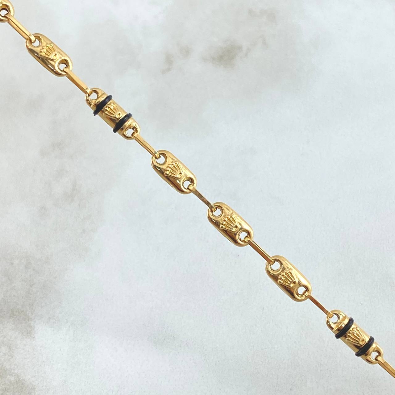 Cadena Rustica Barril Corona RX 10.9gr / 60cm / 4.3mm Cauchos Negros Oro Amarillo 18K