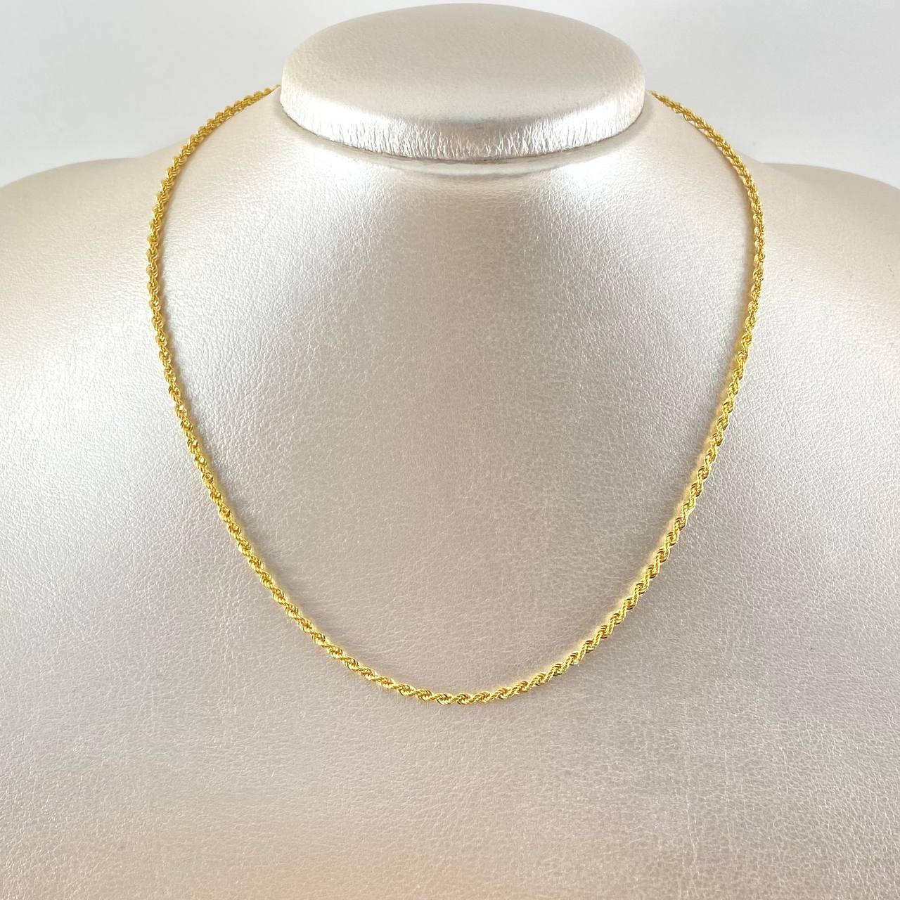 Cadena Lazo 2.55gr / 40cm / 2mm Oro Amarillo +3 18K