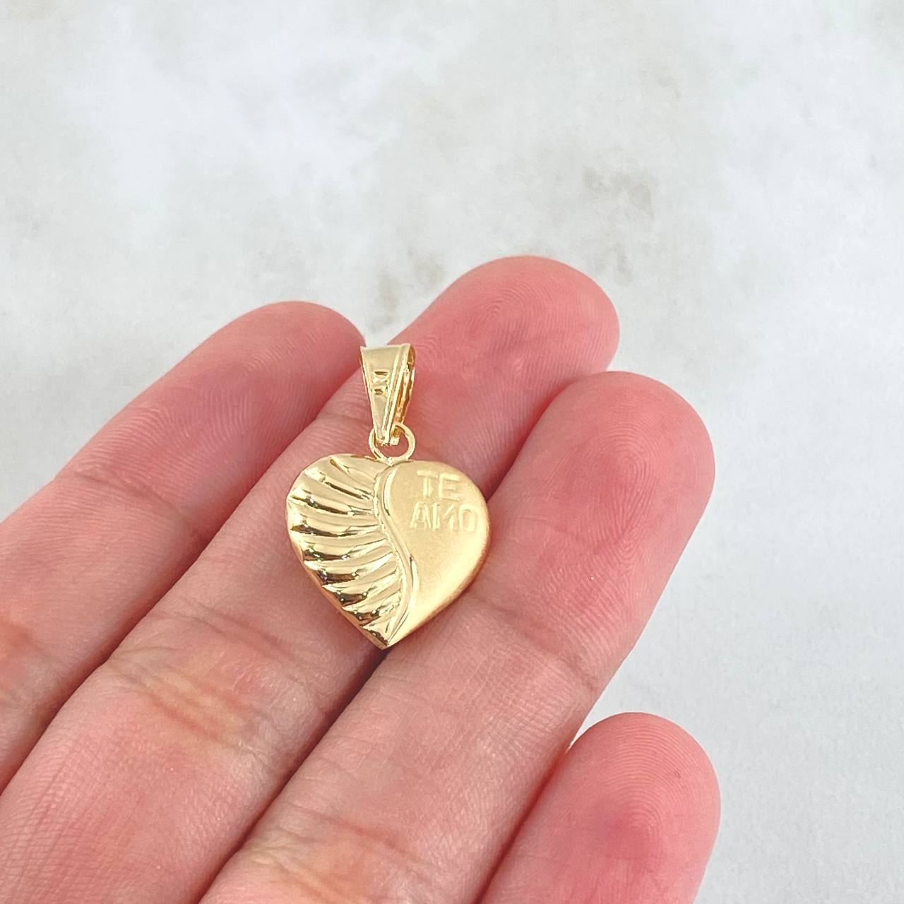 Dije Corazon Te Amo 1.1gr / 2.5cm / Oro 18K