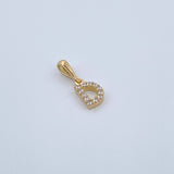 Dije Letra D 0.6gr / 1.5cm / Circones Blancos Oro Amarillo 18K &