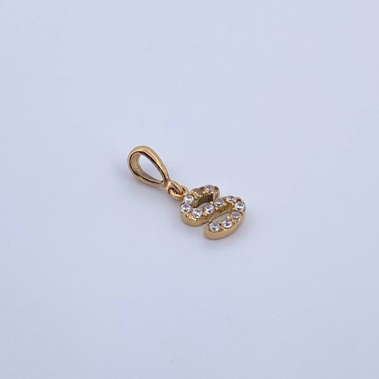 Dije Letra S 0.6gr / 1.5cm / Circones Blancos Oro Amarillo 18K &