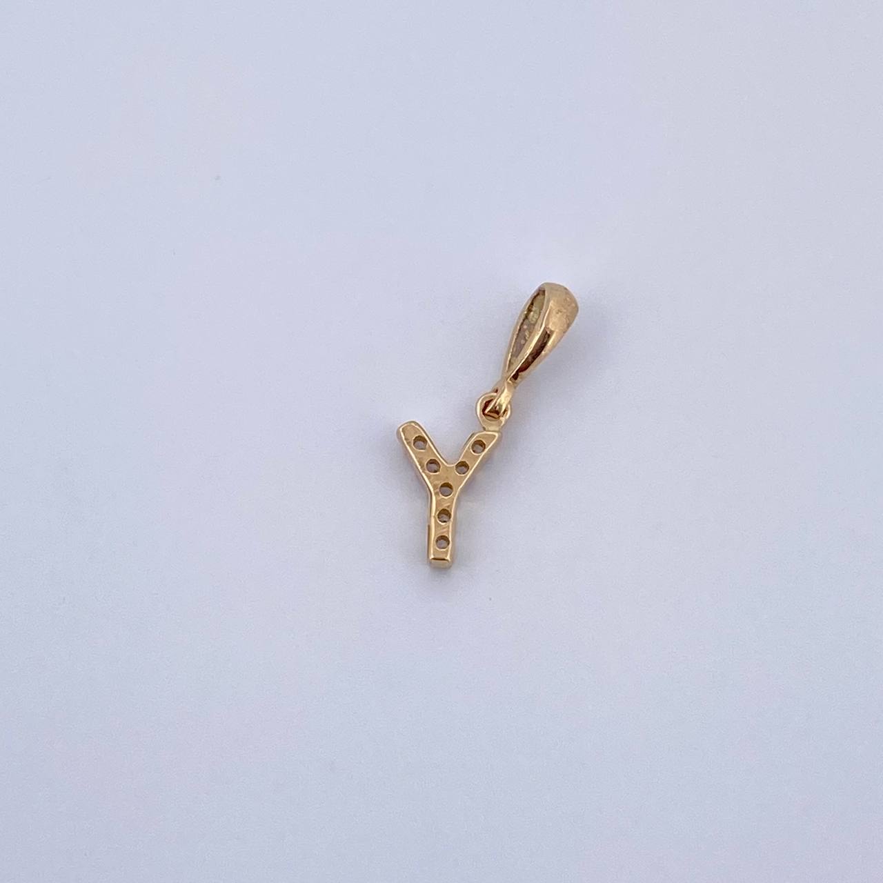 Dije Letra Y 0.4gr / 1.5cm / Circones Blancos Oro Amarillo 18K &