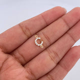 Herraje Letra C 0.4gr / 1cm / Circones Blancos Oro Amarillo 18K &