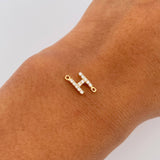 Herraje Letra H 0.5gr / 1cm / Circones Blancos Oro Amarillo 18K &