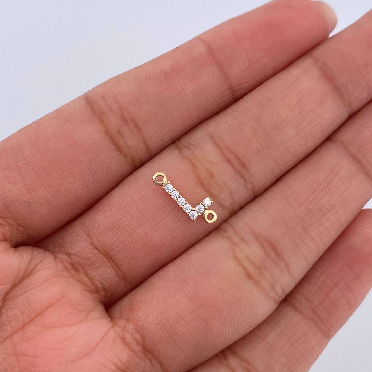 Herraje Letra L 0.25gr / 1cm / Circones Blancos Oro Amarillo 18K &