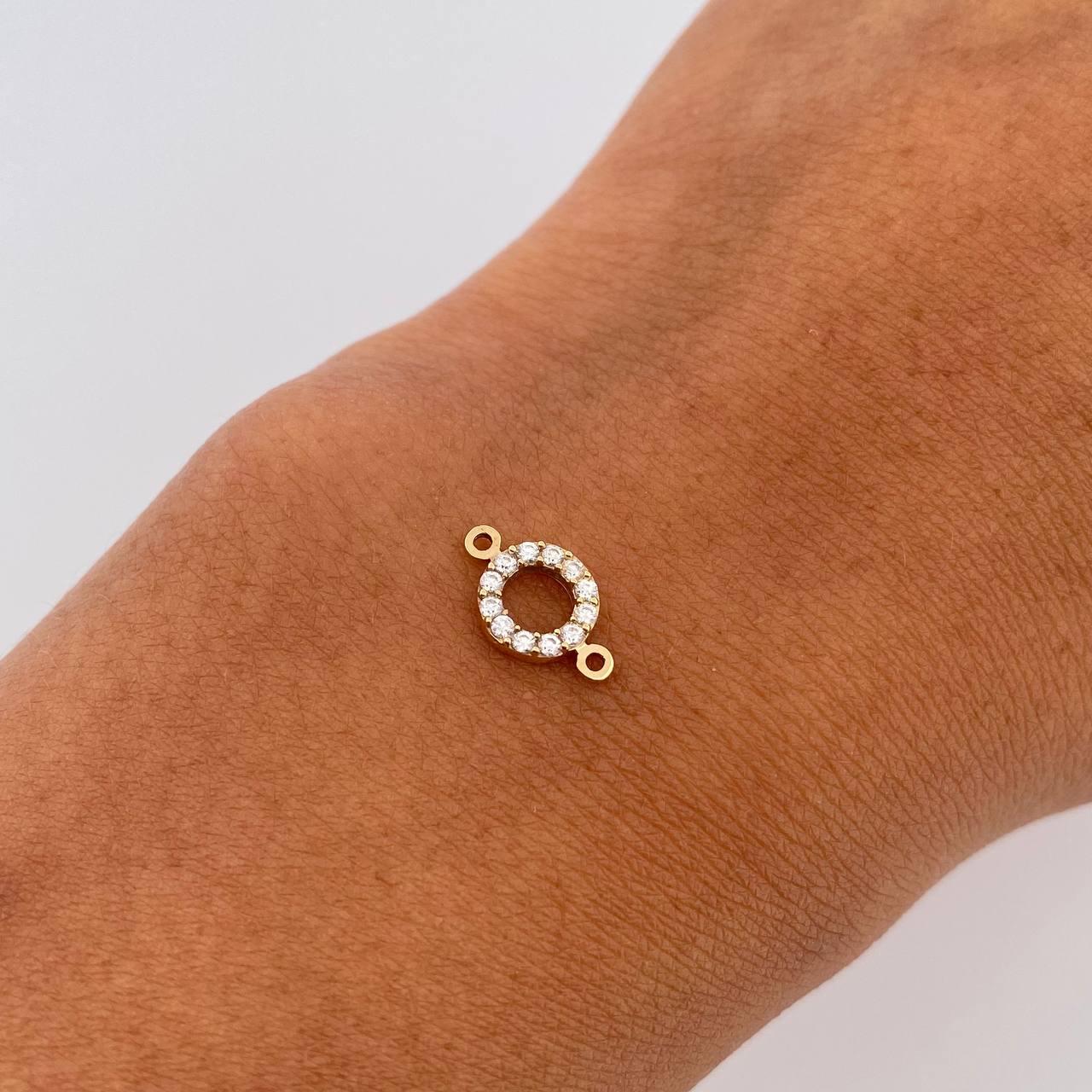Herraje Letra O 0.45gr / 1cm / Circones Blancos Oro Amarillo 18K &