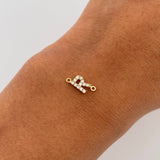 Herraje Letra R 0.4gr / 1cm / Circones Blancos Oro Amarillo 18K &