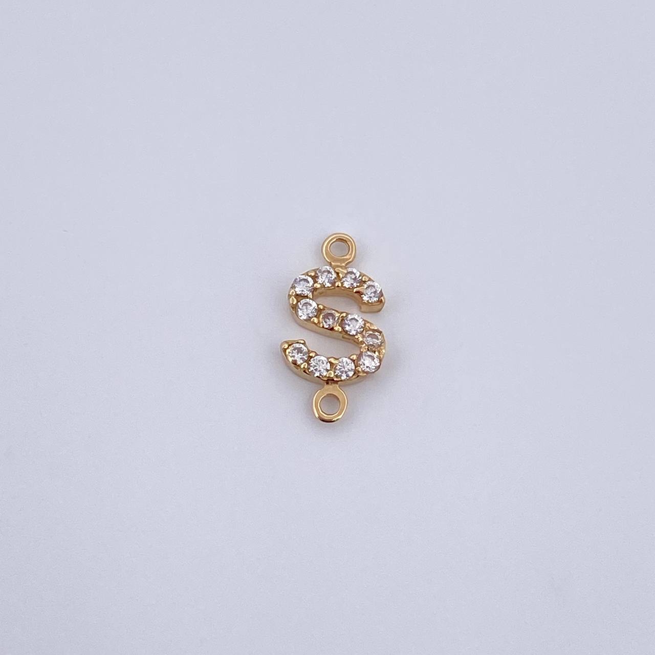 Herraje Letra S 0.4gr / 1cm / Circones Blancos Oro Amarillo 18K &