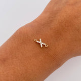 Herraje Letra X 0.35gr / 1cm / Circones Blancos Oro Amarillo 18K &