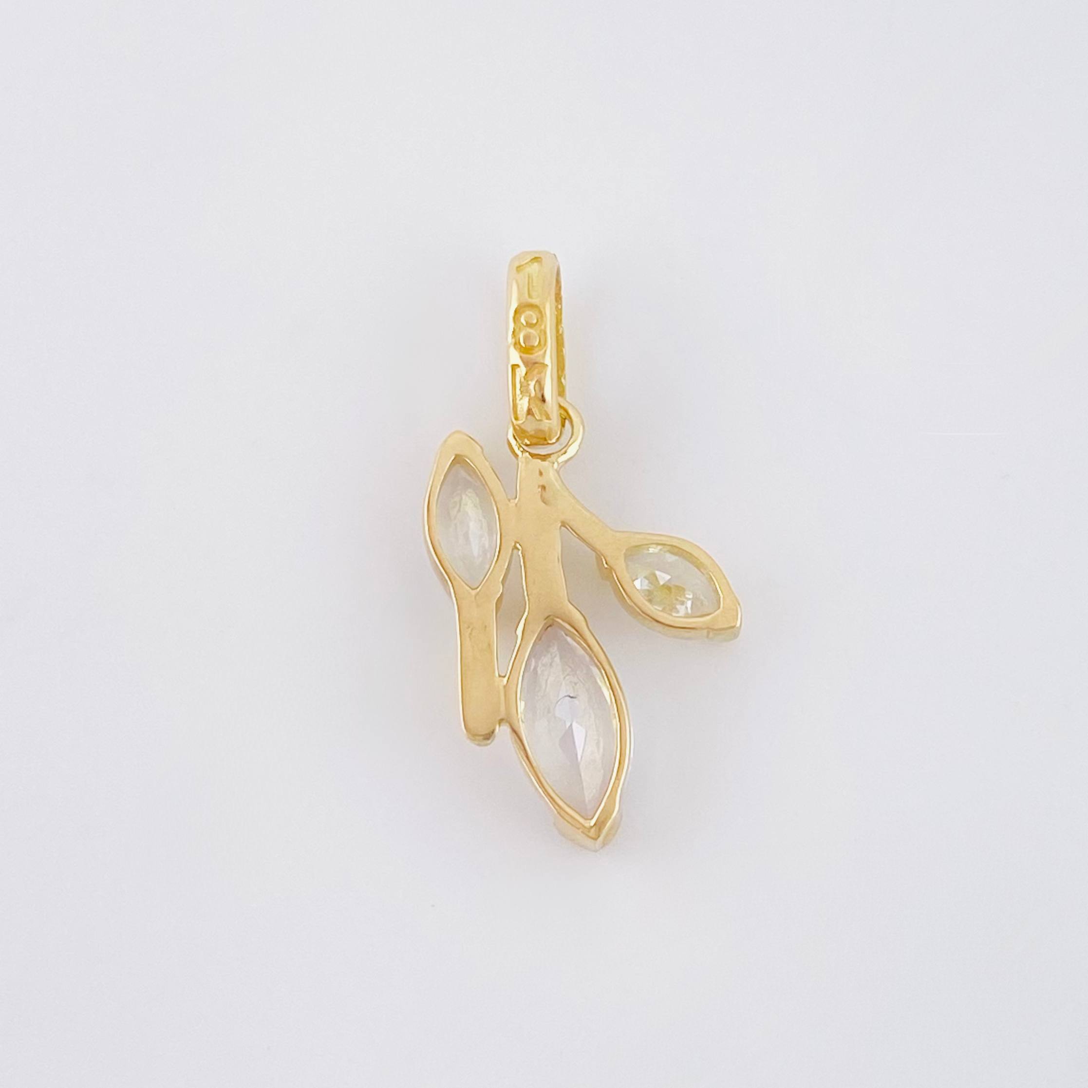 Dije Muerdago Tres Hojas 1.2gr / 2cm / Oro Amarillo 18K