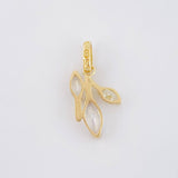 Dije Muerdago Tres Hojas 1.2gr / 2cm / Oro Amarillo 18K