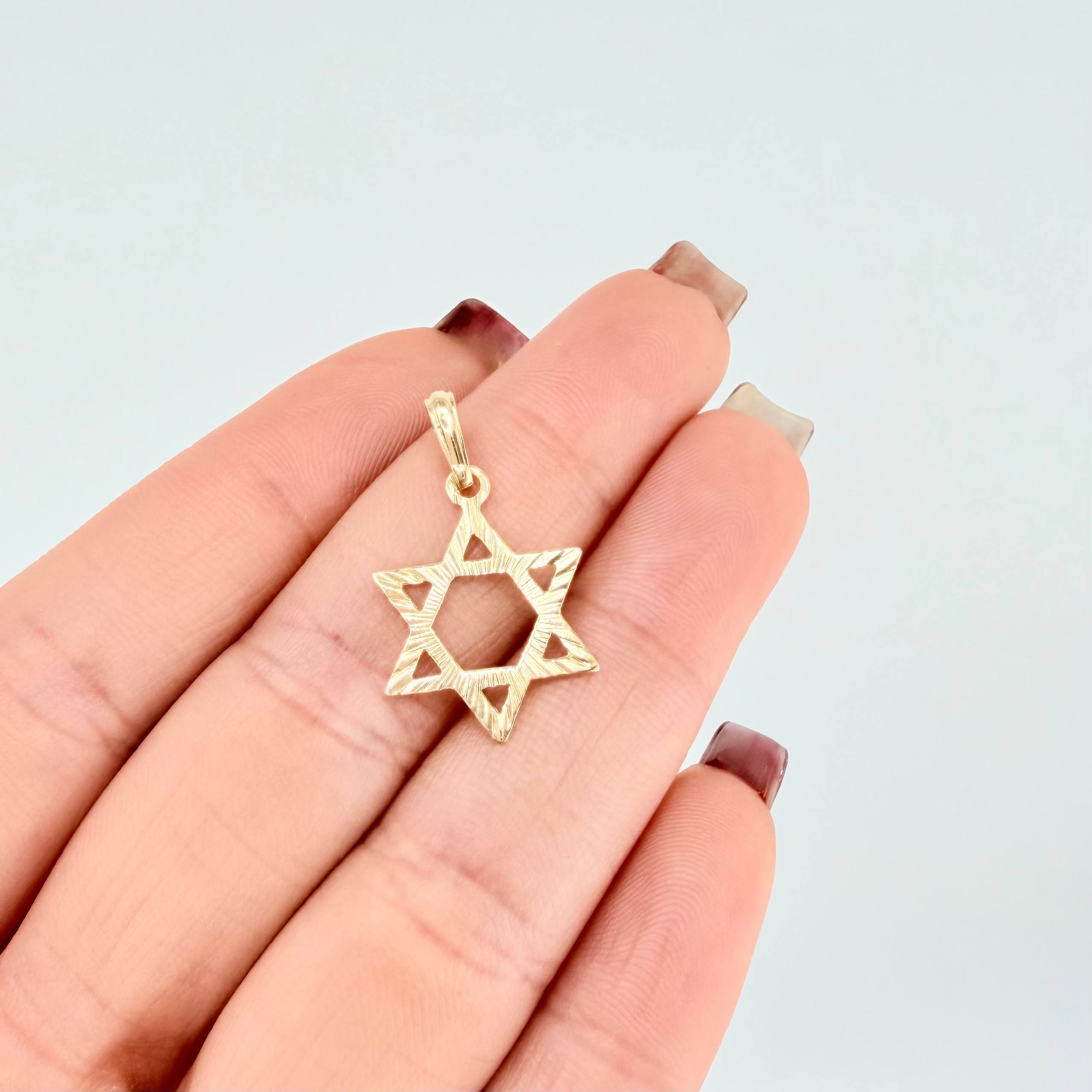 Dije Estrella De David 0.9gr / 2.05cm / Oro Amarillo 18K