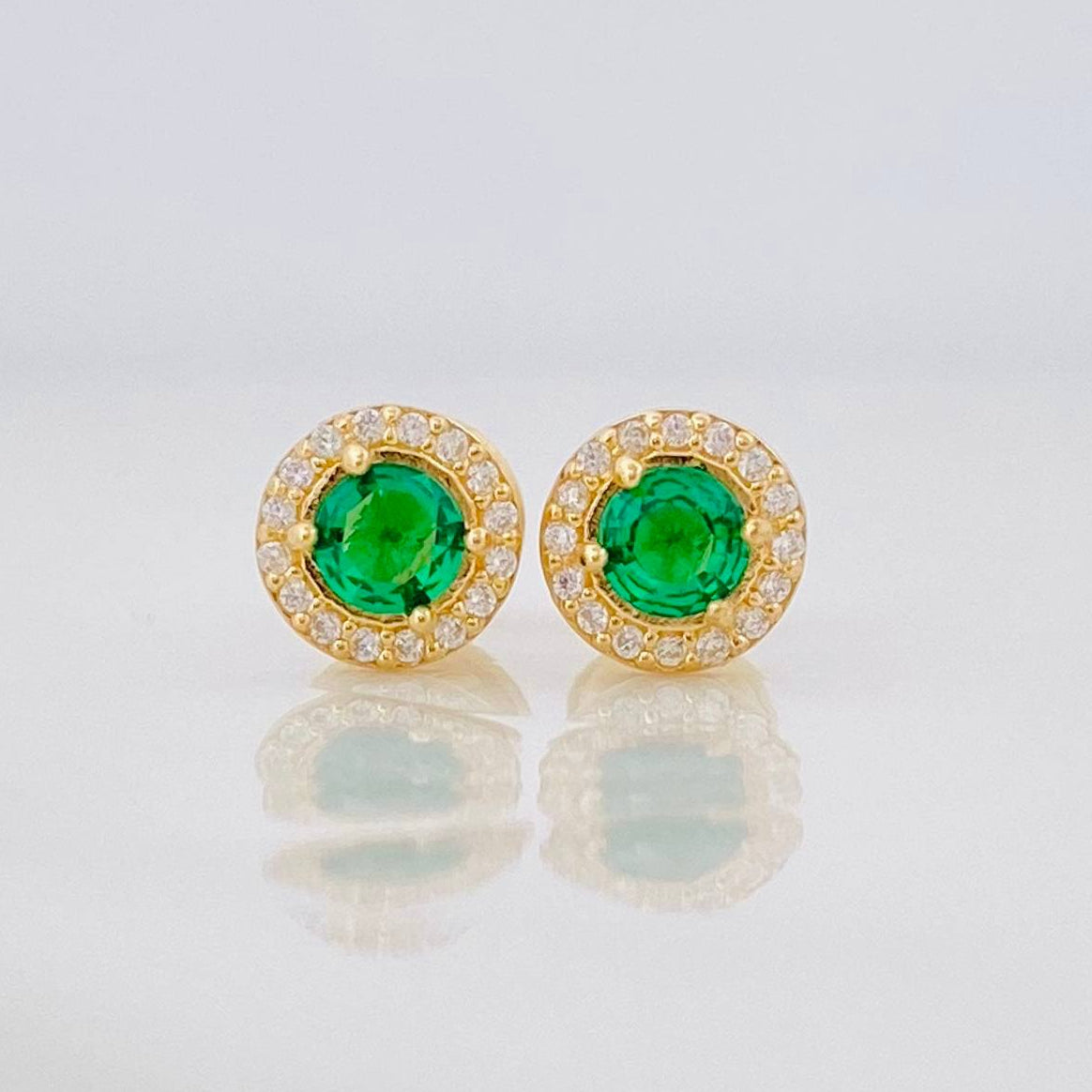 Topos Halo Circulo 0.95g / 6.2mm Oro Amarillo 18K