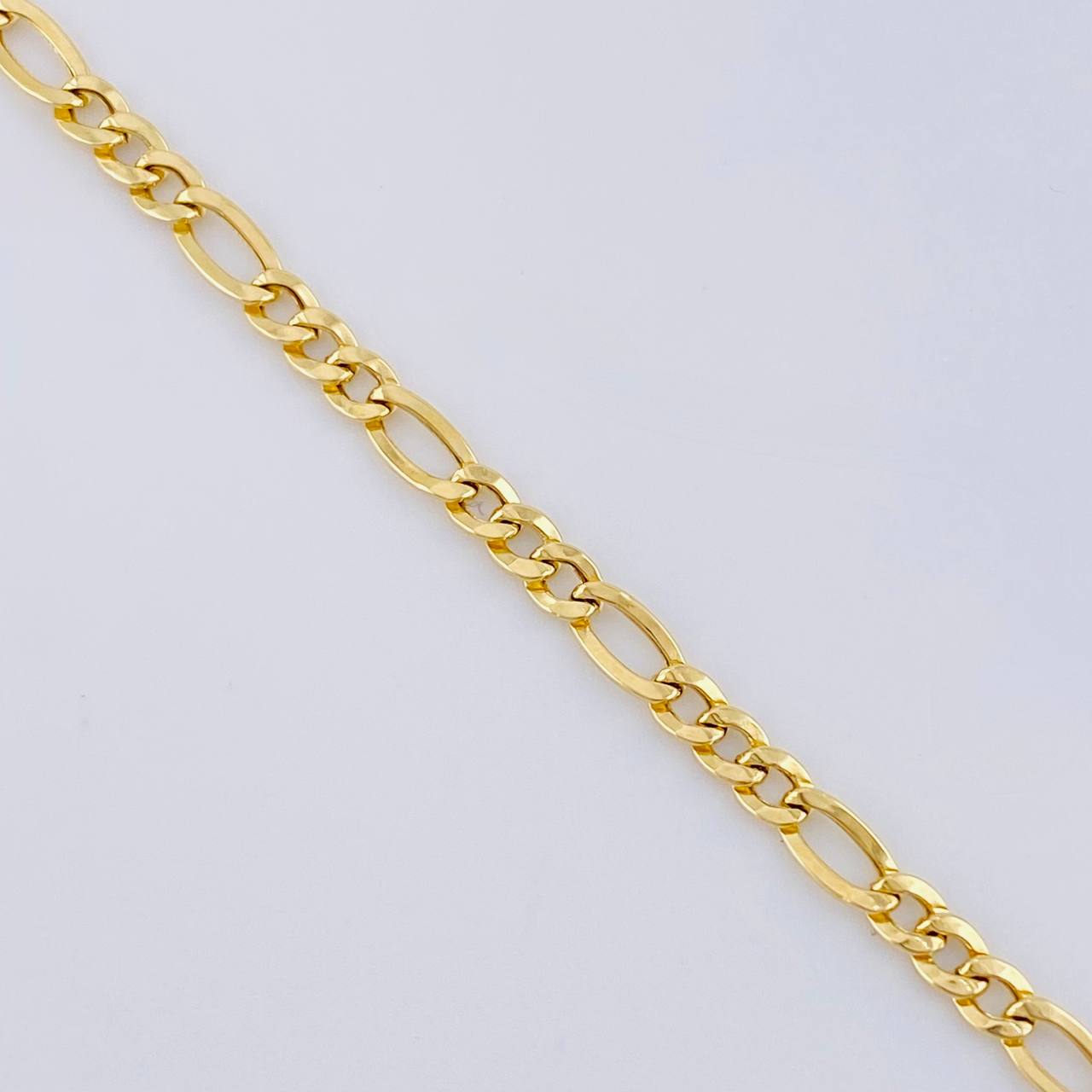 Cadena Figaro 2.9 g / 61.5 cm / 2.8 mm Oro Amarillo 18K