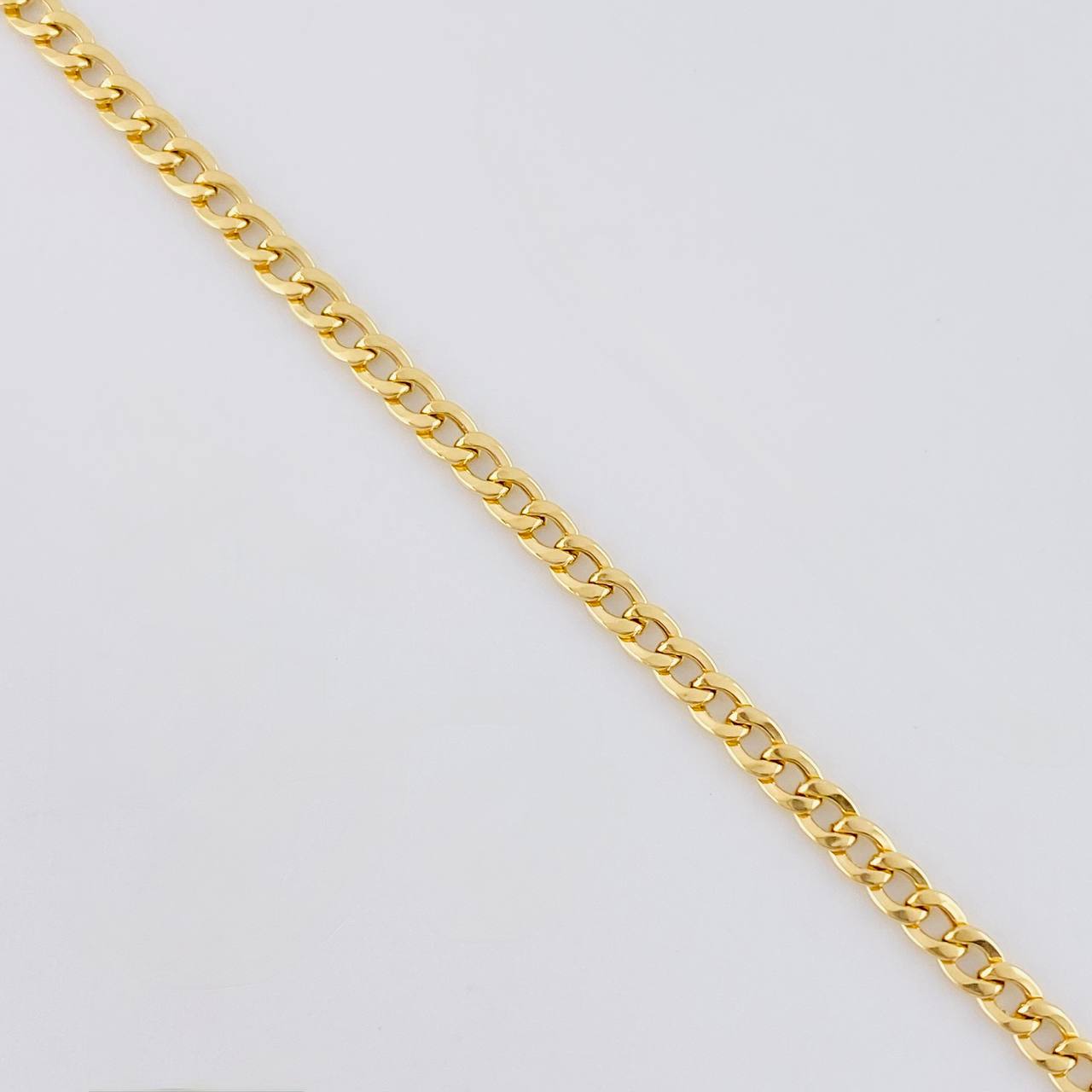 Cadena Cubana 1.95g / 40cm / 2.3mm Oro Amarillo 18K