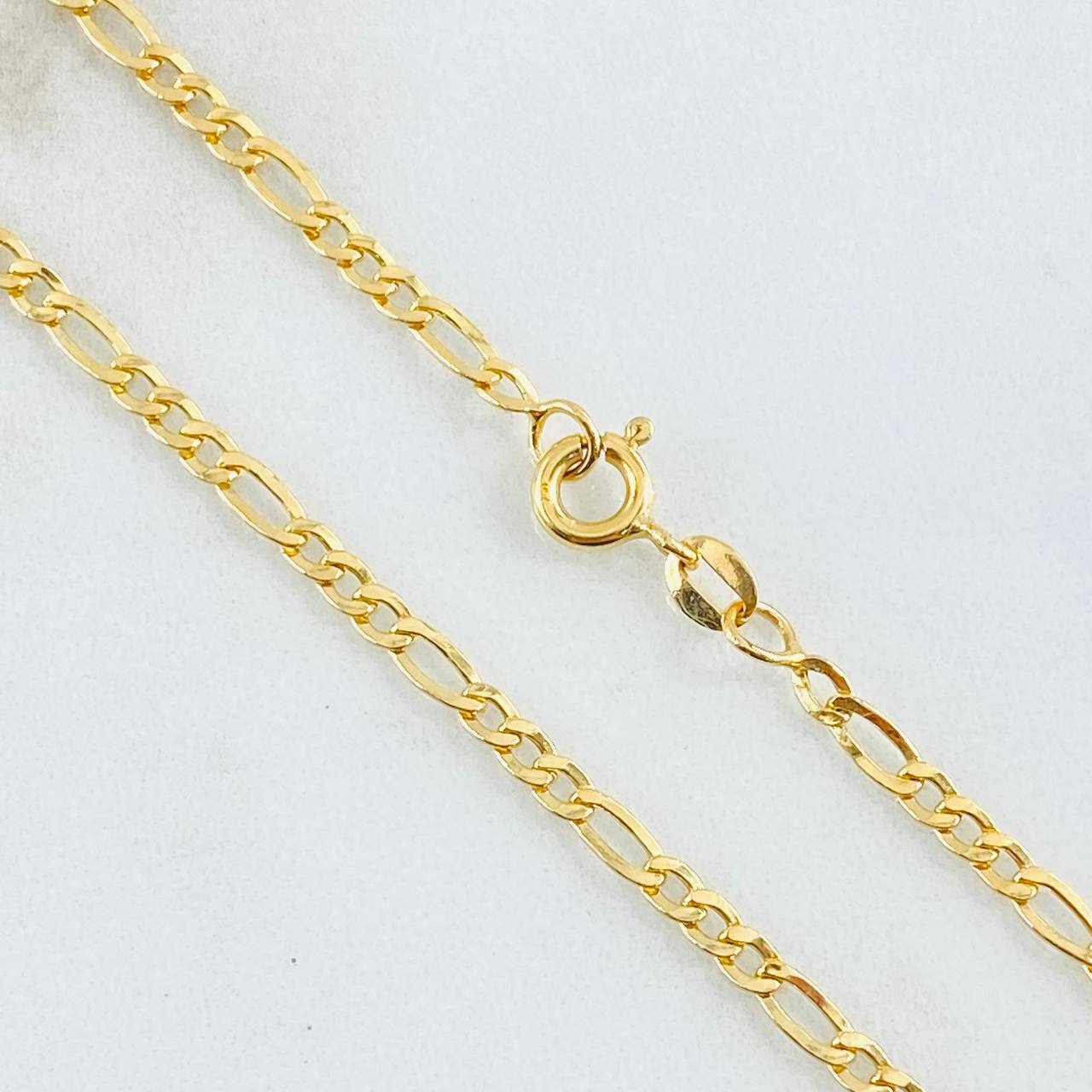 Cadena Figaro 3.3gr / 70cm / 2.7mm Oro Amarillo +1 18K